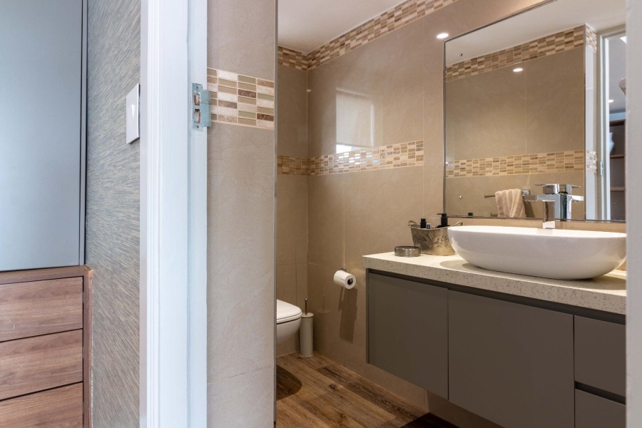 To Let 3 Bedroom Property for Rent in Sea Point Western Cape